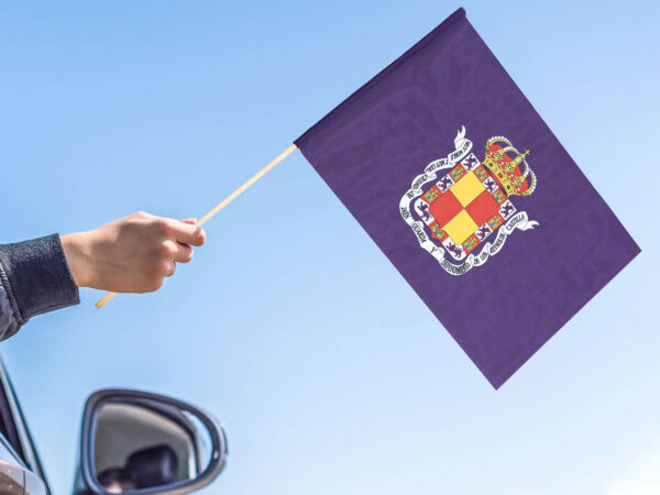 Bandera con palo Jaén Capital