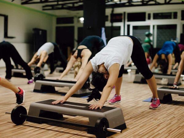 Papel Pintado Chicas Flexiones