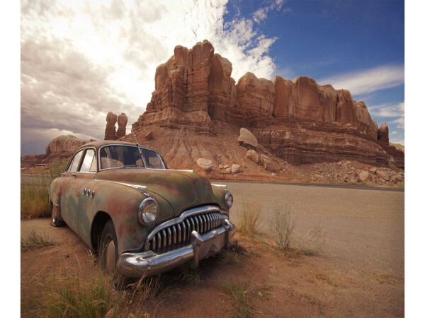 fotomural-desierto-coche-viejo-1