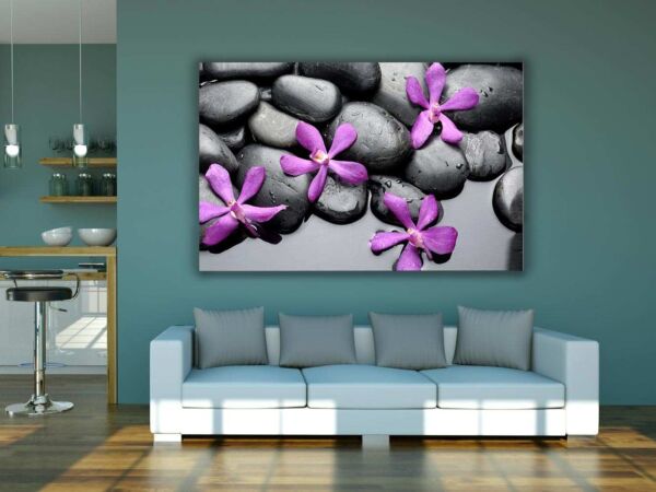 Fotocuadro PVC Zen Piedras Negras Flores Moradas