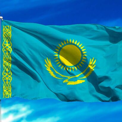 Bandera de Kazajistán