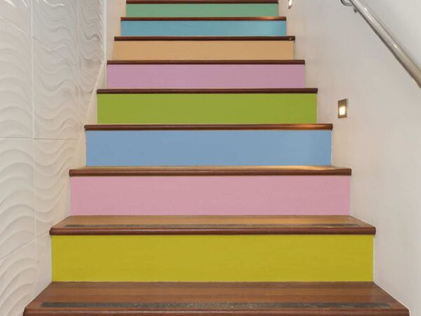 Vinilo Decorativo Escaleras de Colores